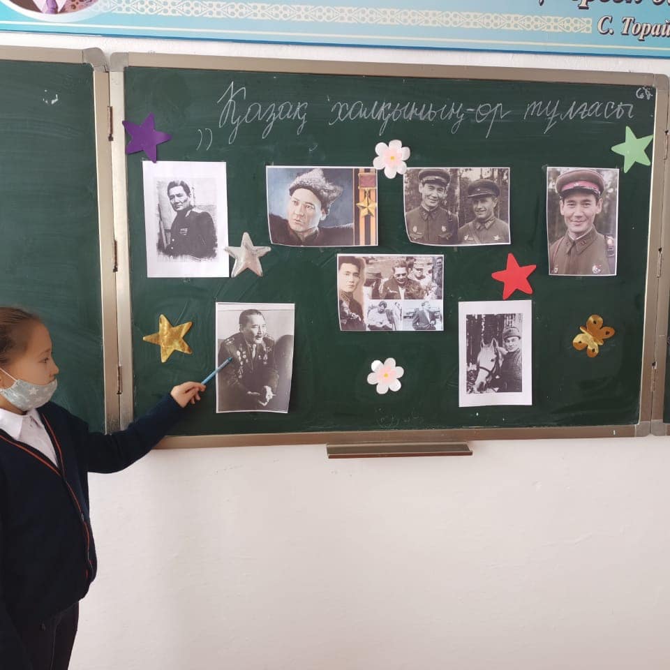 20-30 қараша аралығында қазақ халқының ұлы батыры Бауыржан Момышұлының туғанына 111 жыл толуына байланысты онкүндік өтуде. 4 сыныпта тәрбие сағаты өтт