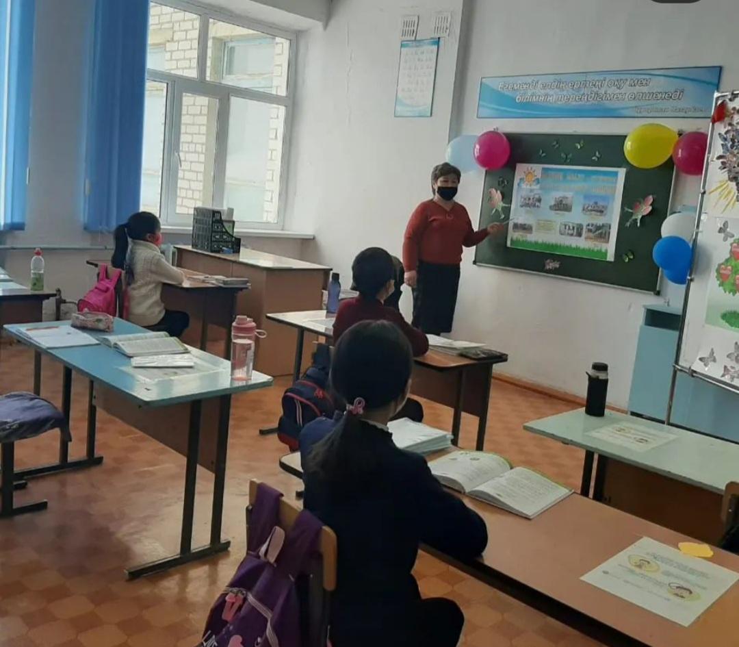 3-сынып оқушылары арасында «Барлық жылу - күннен, барлық жақсылық – адамнан » атты тақырыптық  сабақ өткізілді.